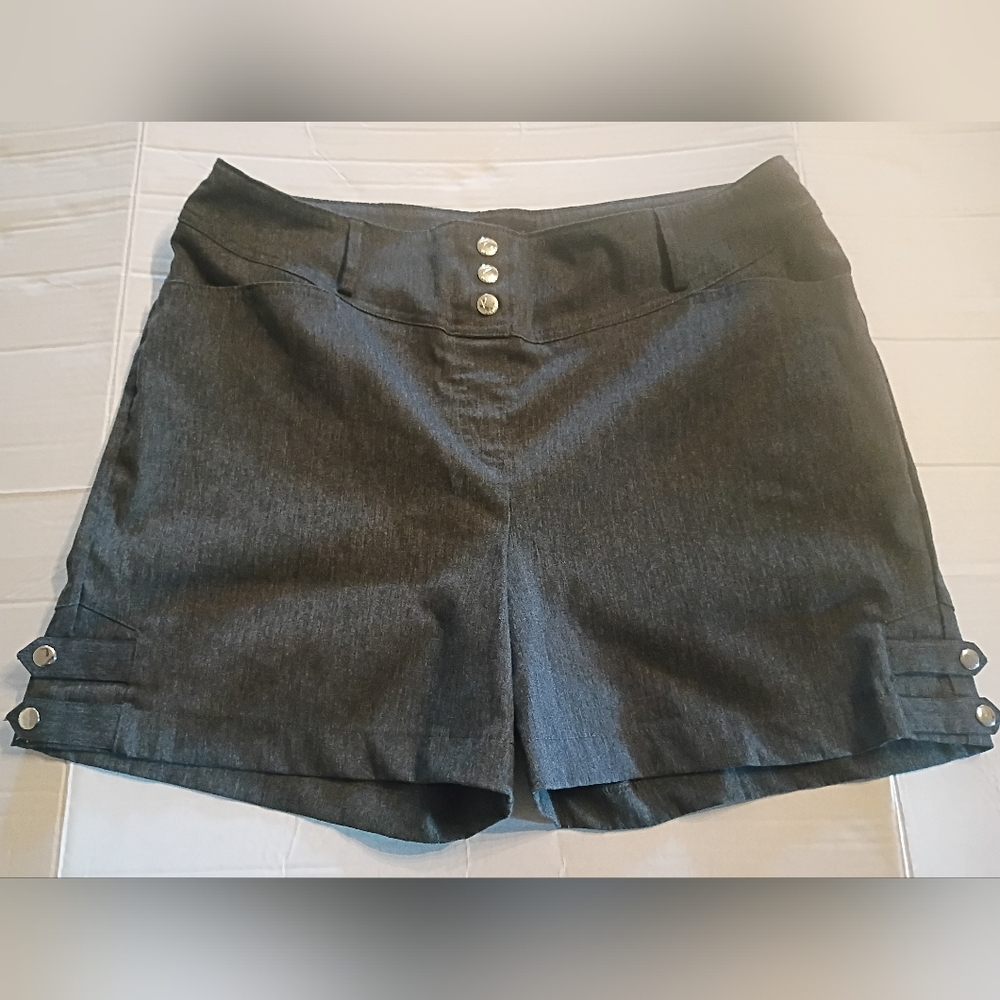 Rekucci Women's Elegant High Waist Charcoal Shorts‎ Sz 14